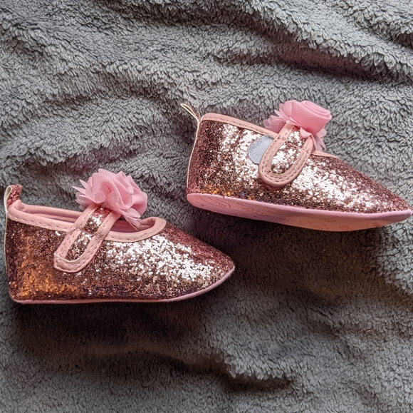 ♦️B2G1FREE ♦️ pink sequence w/3 tulle roses - Picture 2 of 5